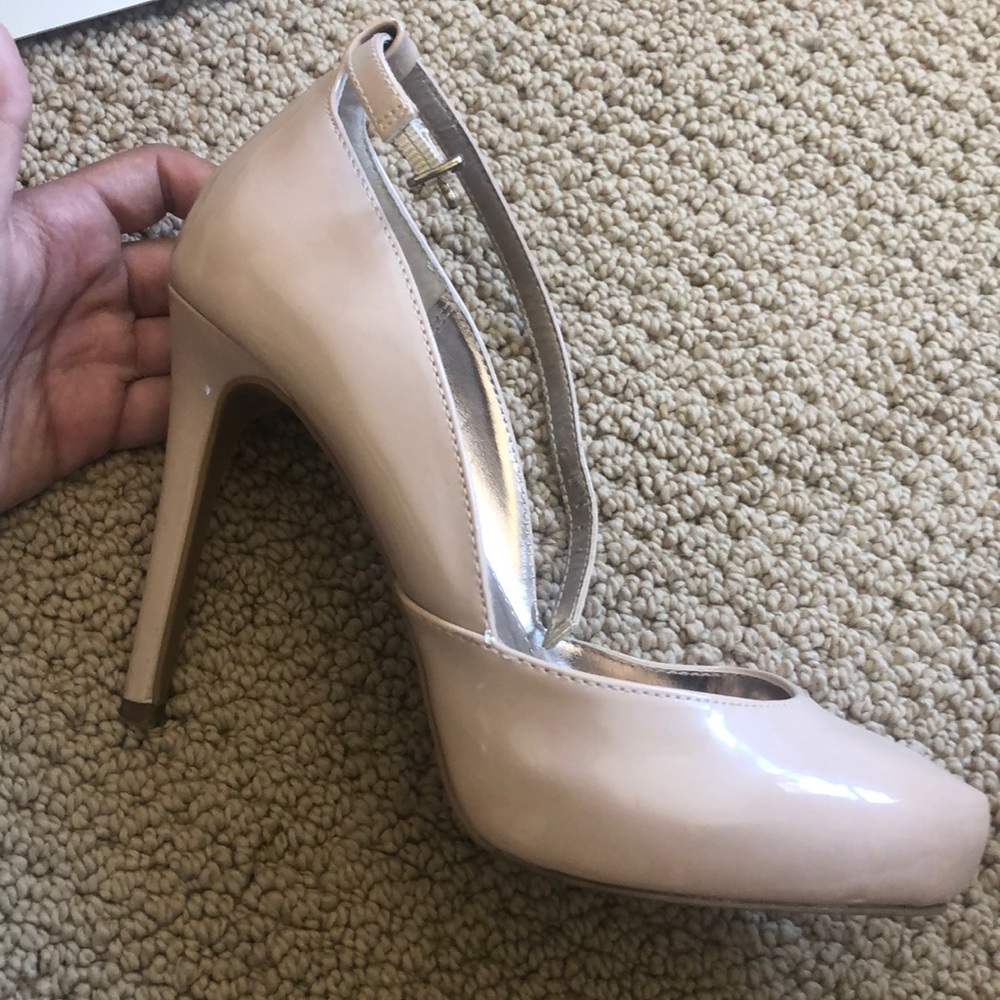 nude steve madden heels